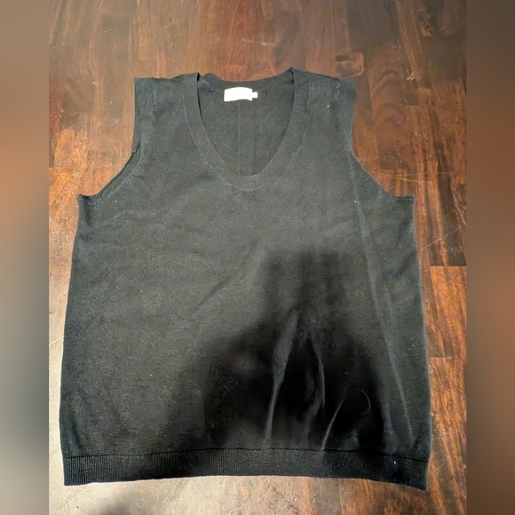The Reset Sweaters - The Reset R LABEL Women's V-Neck Black LINEN BLEND Sweater Vest, SIZE M